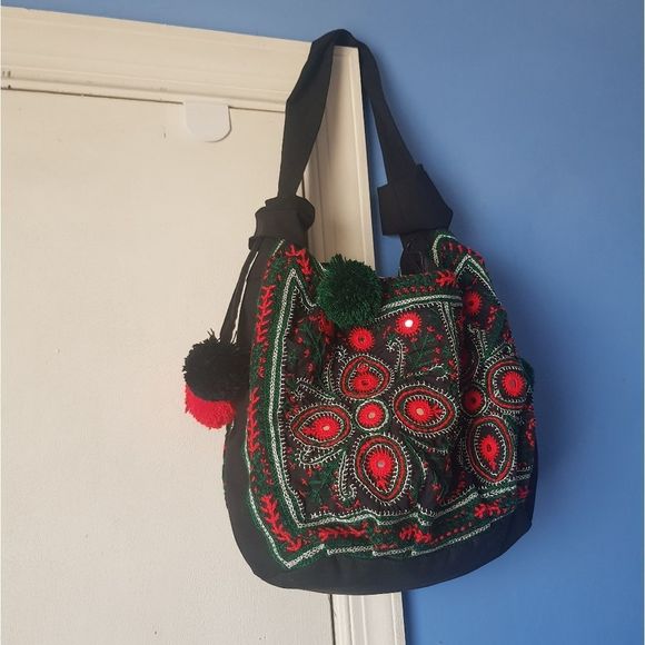 Women's Casual Handbag - Picture 11 of 15